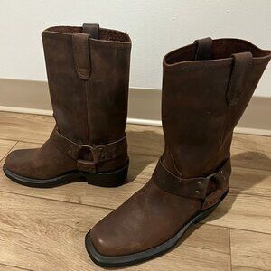 Dingo brown western boots 7.5